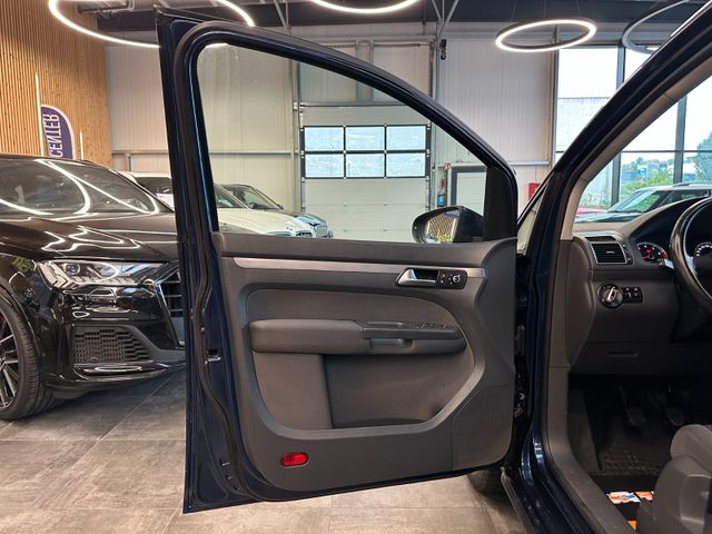 MYAUTOCENTER – Gebraucht- und Jahreswagen mit Werkstattservice in Pfaffenhofen Volkswagen Touran Comfortline *7-SITZER*2-ZONEN*TEMPO*