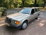 Mercedes-Benz 200 TE S124 - Mercedes-Benz 200: Te