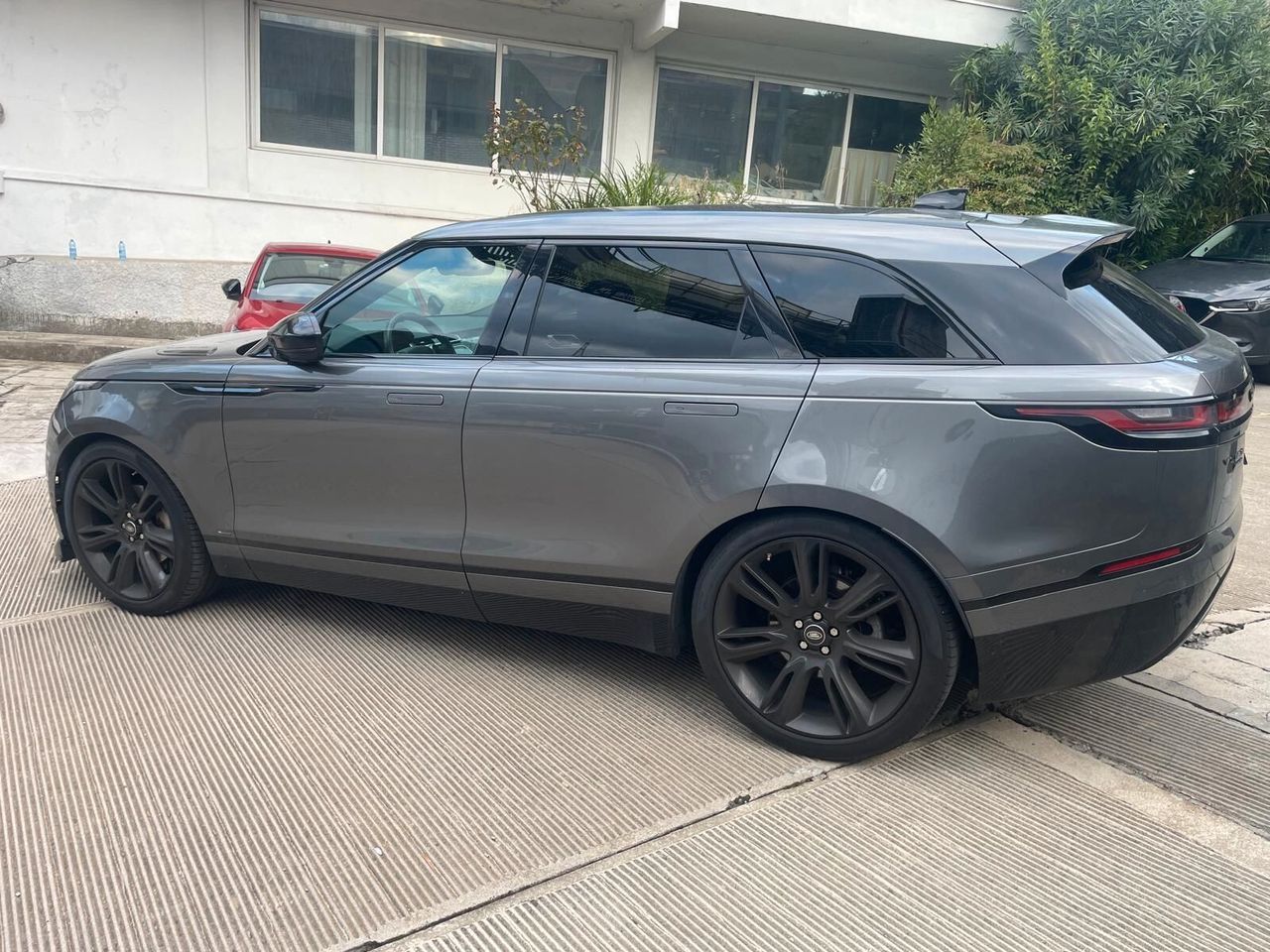 Land Rover Range Velar 2.0 Si4 300 CV R-Dynamic  imagem 3