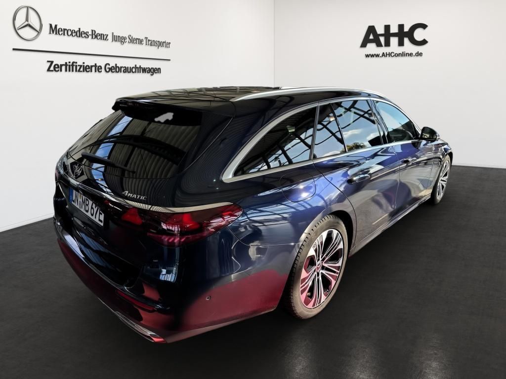 Fahrzeugabbildung Mercedes-Benz E 300 de 4MATIC T-Modell mit EQ Hybrid Technolog