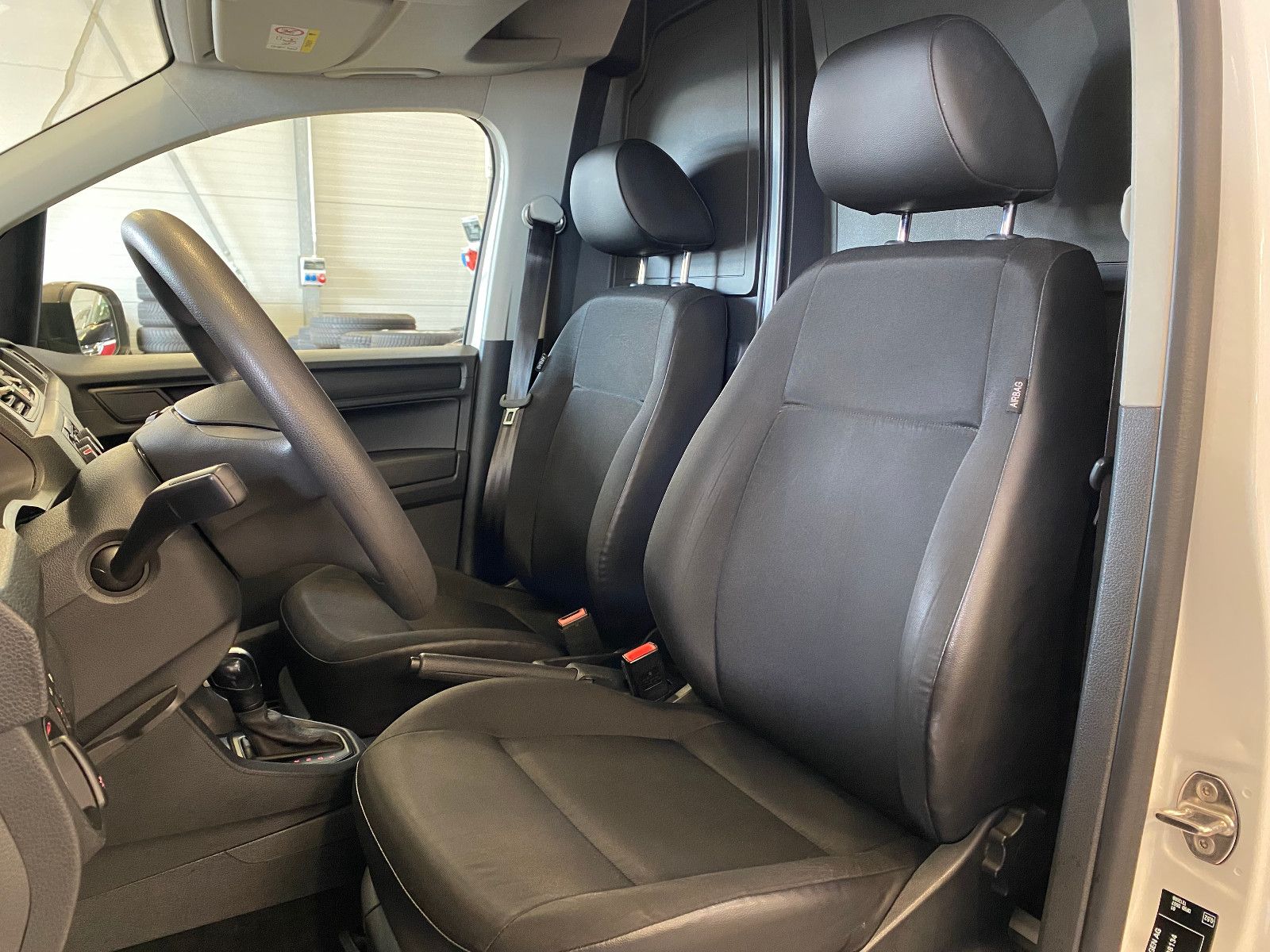 Fahrzeugabbildung Volkswagen Caddy Maxi ABT e Kasten Elektro DSG Klima PDC