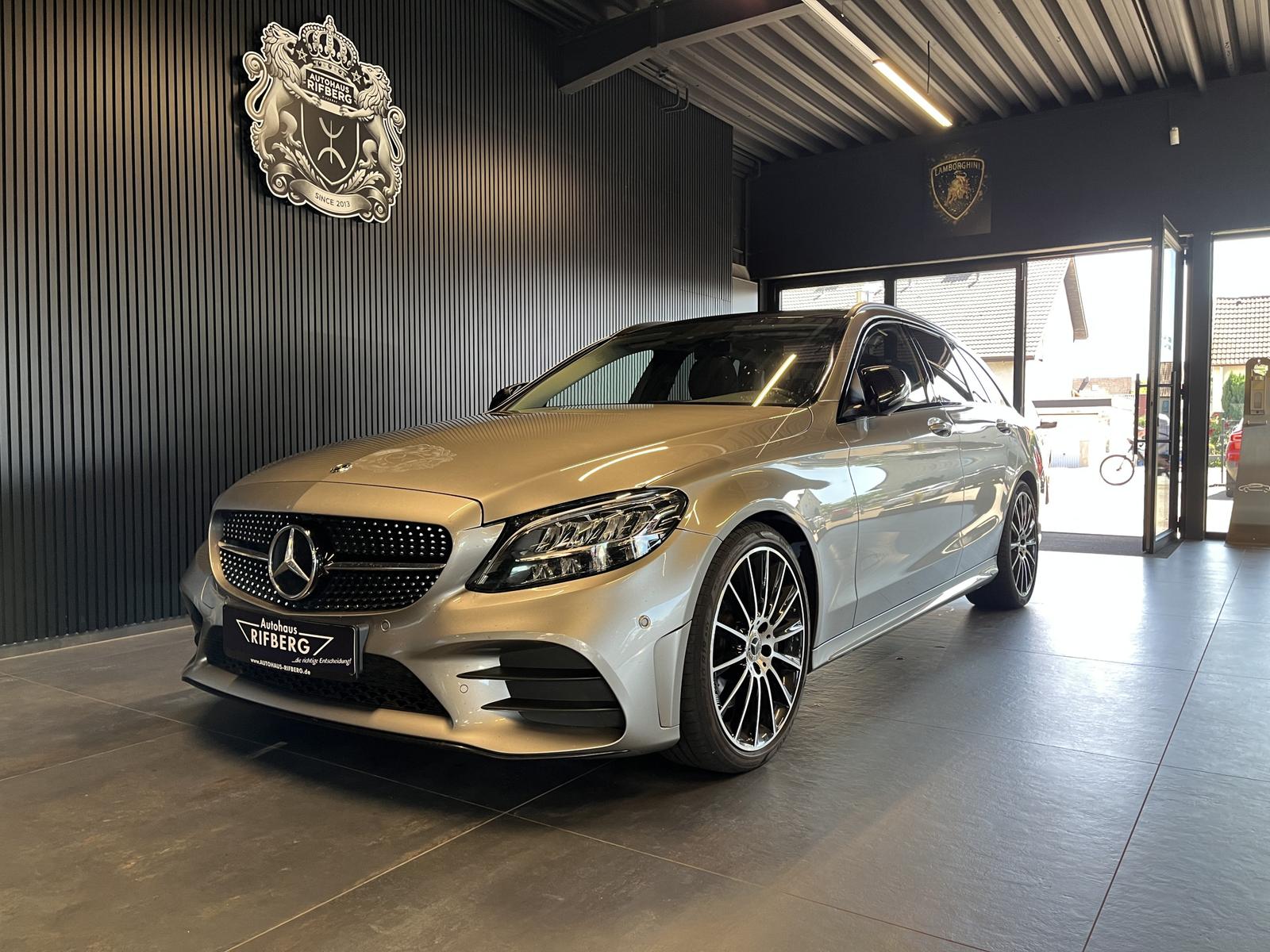 Mercedes-Benz C 300  d T AMG/PANO/AHK/19Z/Night/Memory/Distron