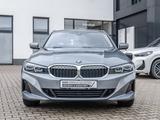 BMW 318d AHK NAVI LED PDC V+H DAB Parkass. Tempomat - BMW 318