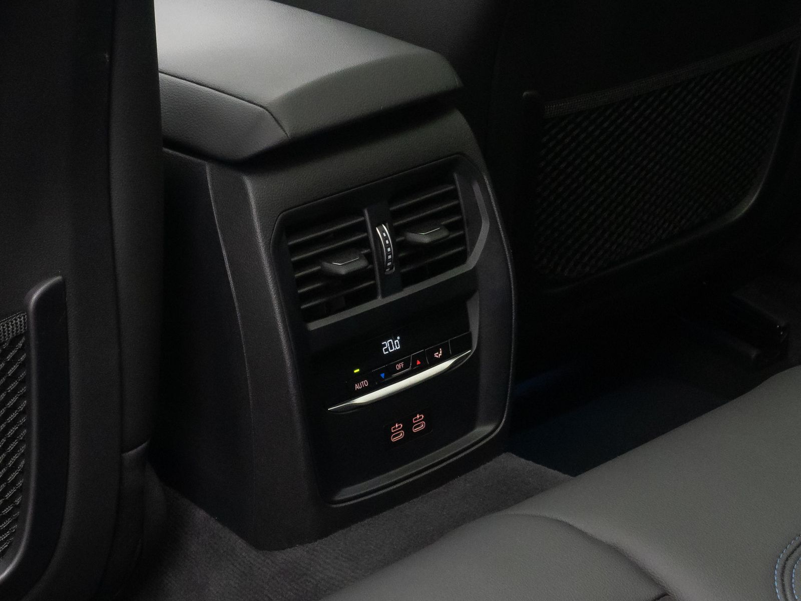 Fahrzeugabbildung BMW M340d xD H/K Kamera DAB HUD Panorama AHK 19Zoll