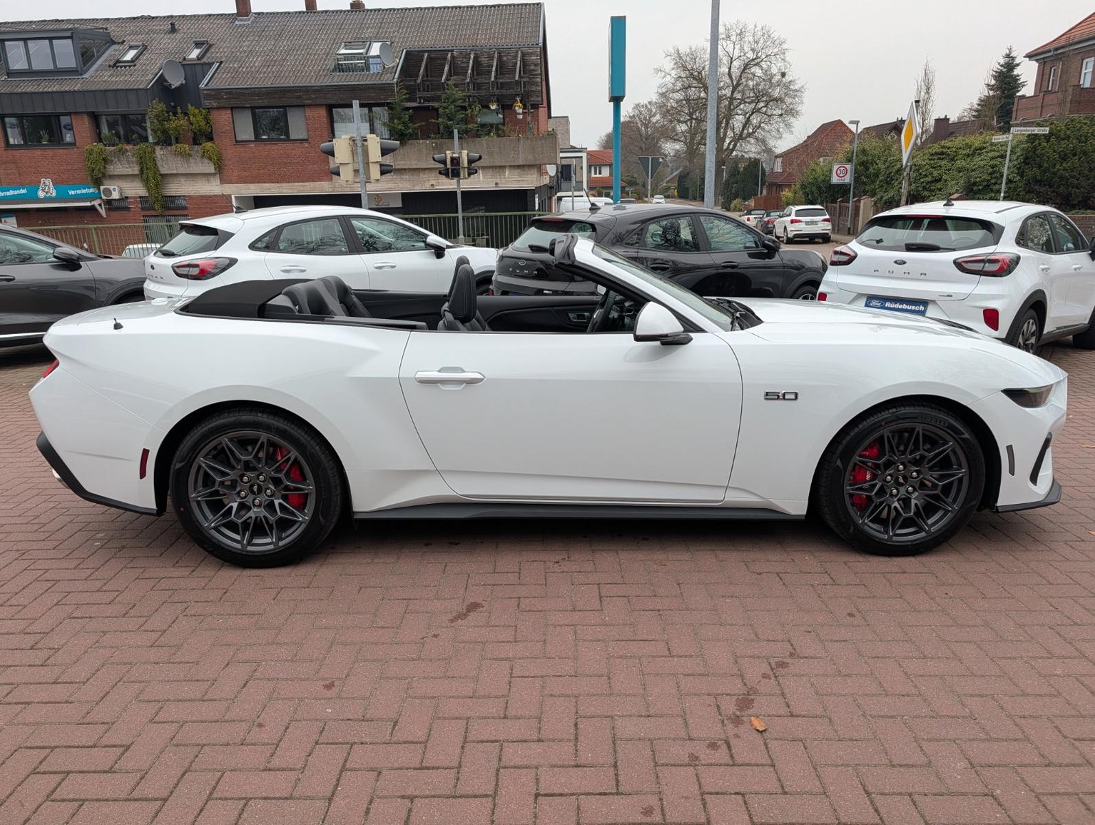 Ford Mustang Convertible 5.0 l Ti-VCT V8 GT Auto