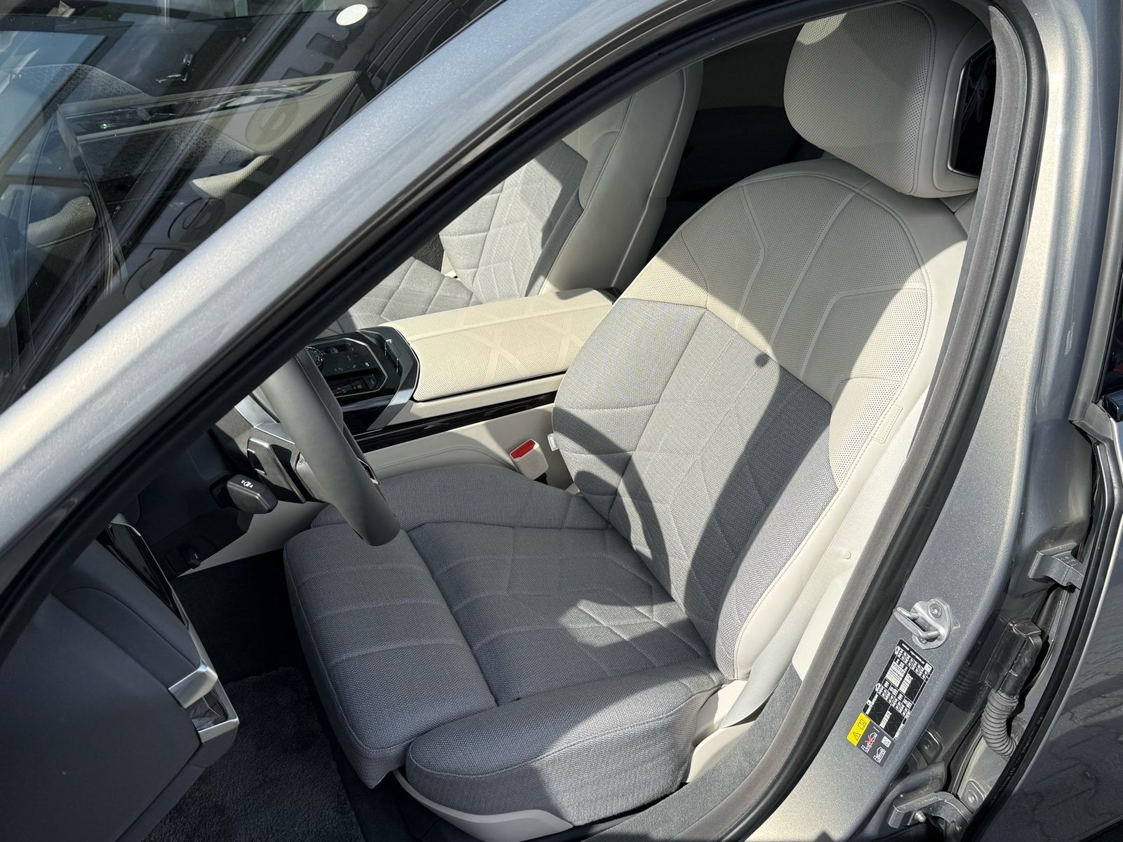 BMW 750 - Bild 10