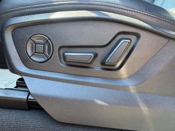 Audi Q8 - 12
