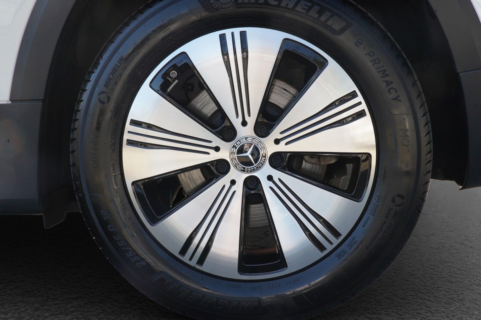 Mercedes-Benz EQB 300 4MATIC Progressive 360° Kamera Ambiente foto 5