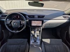 Fahrzeugabbildung Skoda Superb Combi Style 4x4 Navi LED ACC RFK AHK Virt