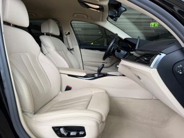 BMW 520 - 12