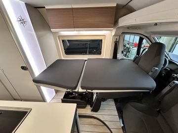 Westfalia Columbus 600 D 180 PS 8G  Zusatzbett SOLAR