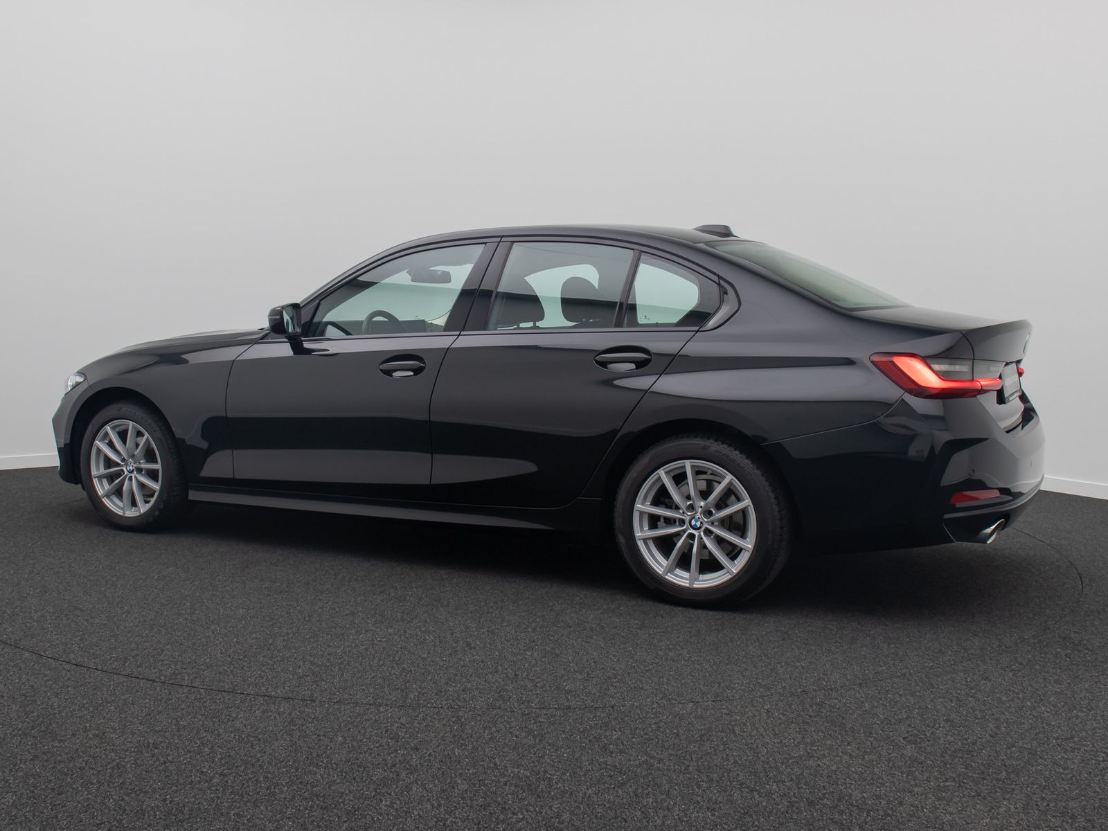 Fahrzeugabbildung BMW 318i LED DAB PDC Cockpit+ DigitalDisp