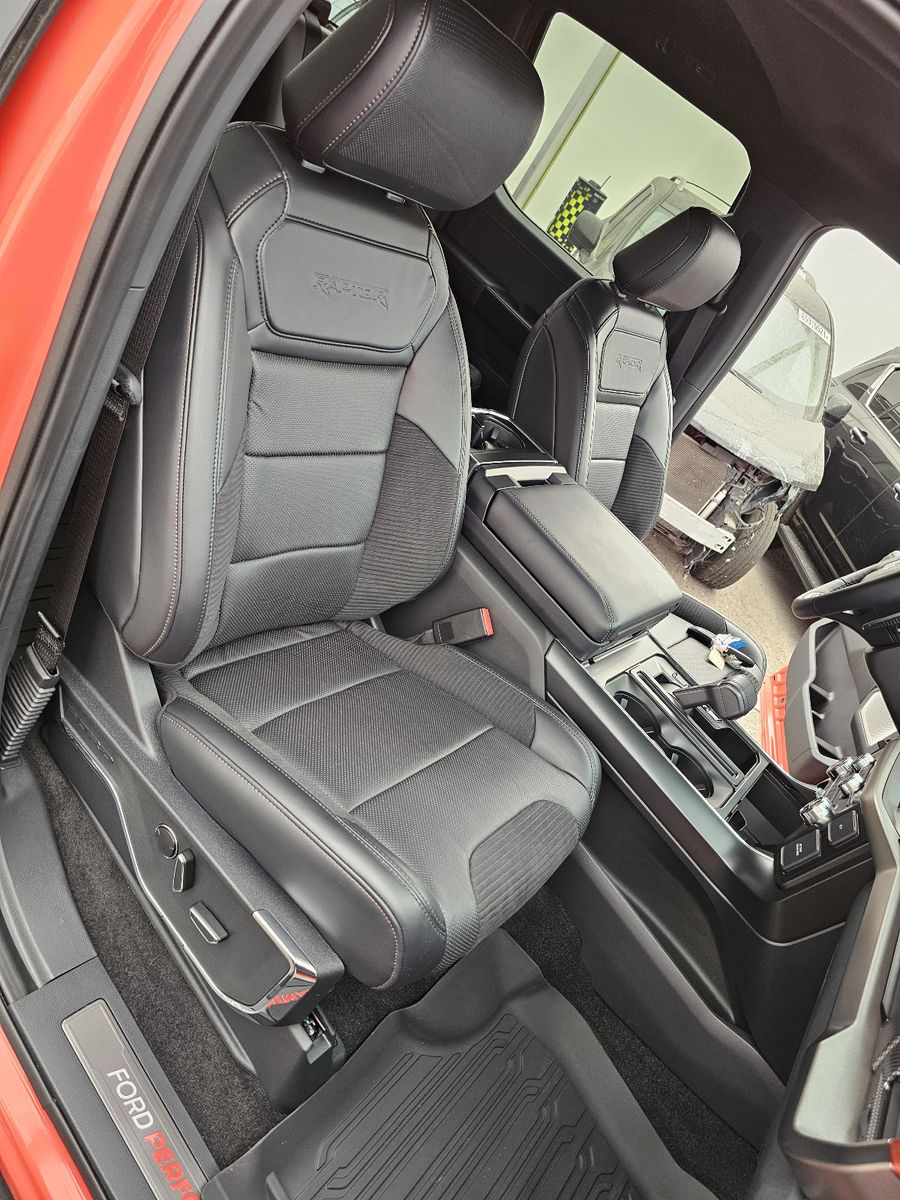 Fahrzeugabbildung Ford F 150 Raptor T1 Price: 67.000 EUR, Stock !