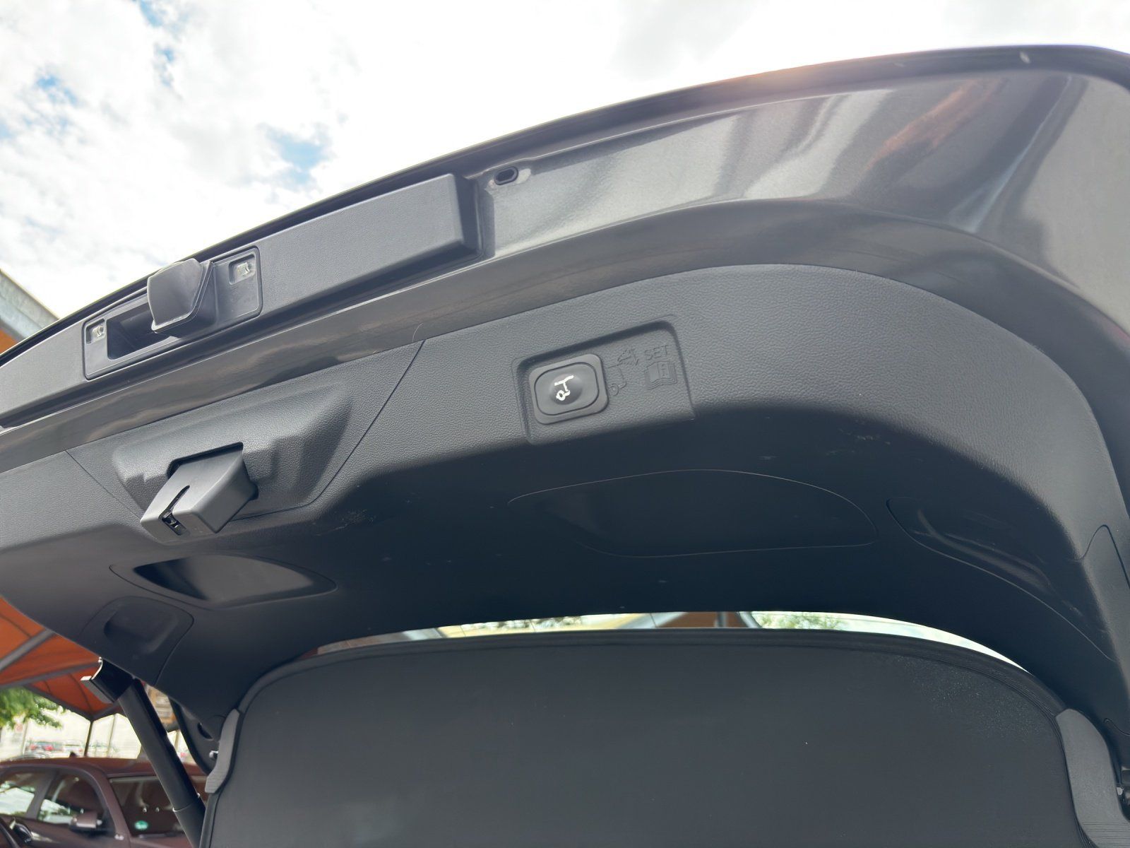 Fahrzeugabbildung Ford Puma 1.0  ST-Line Aut./LED/KAMERA/NAVI/SHZ/DAB/