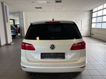 Volkswagen Golf - 5