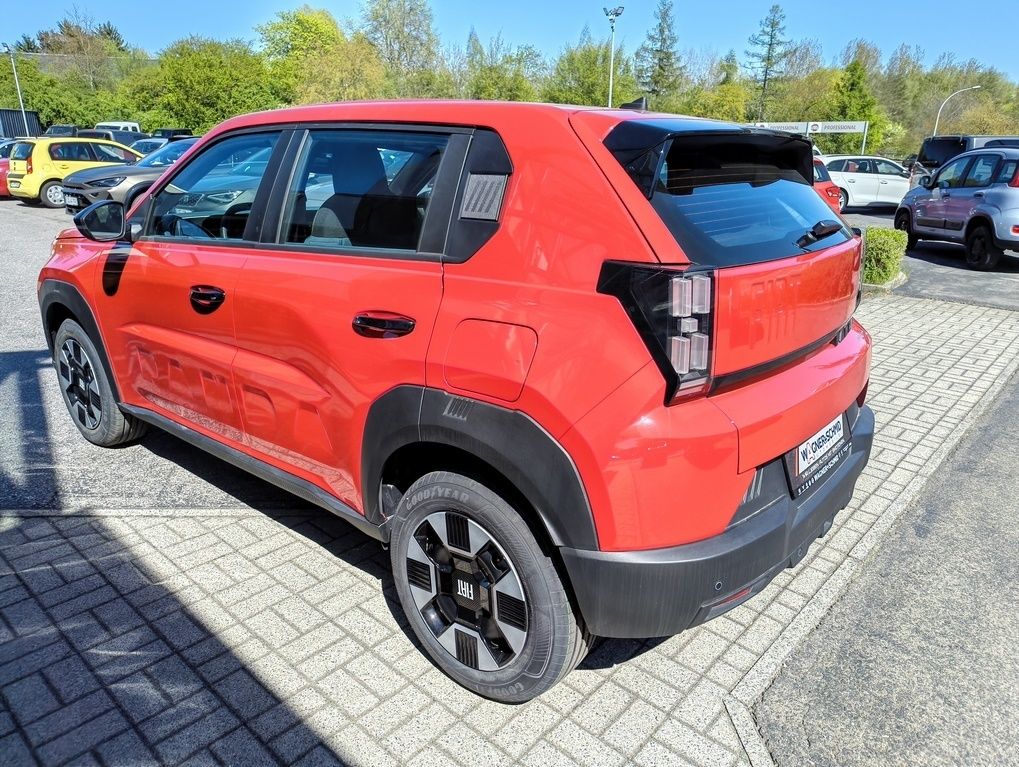 Fahrzeugabbildung Fiat Grande Panda ICON Hybrid 1.2 eDCT