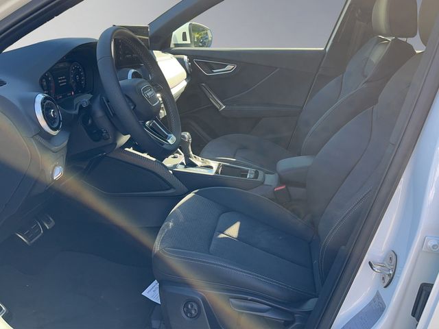 Q2 S line 35 TFSI 110150 kWPS S tronic