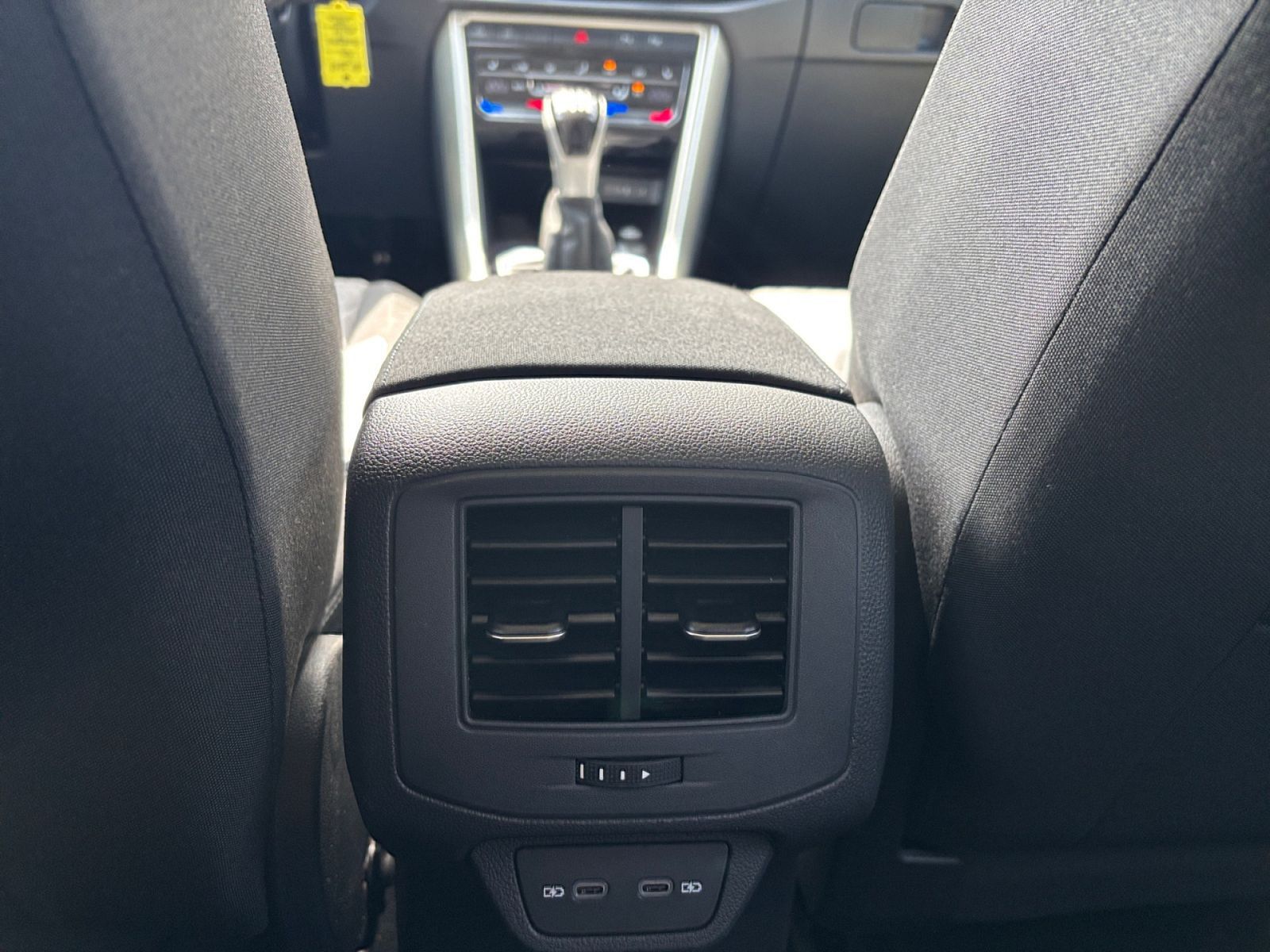 Volkswagen T-Roc - Bild 18