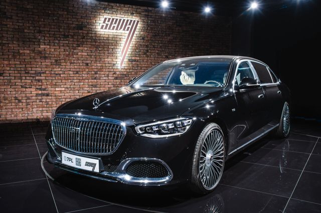 Mercedes-Benz S680 Maybach +Manufaktur Interior+Bur 4D+4 seats