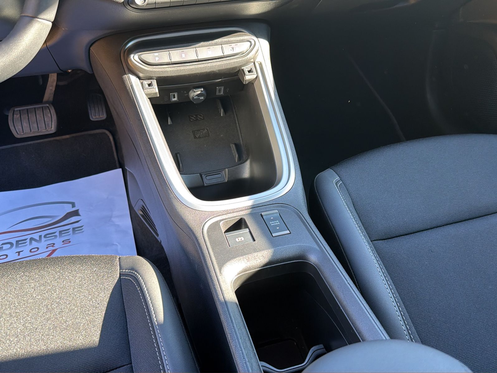 Fahrzeugabbildung Jeep Avenger Altitude Electric/ Automatik/ 54kw