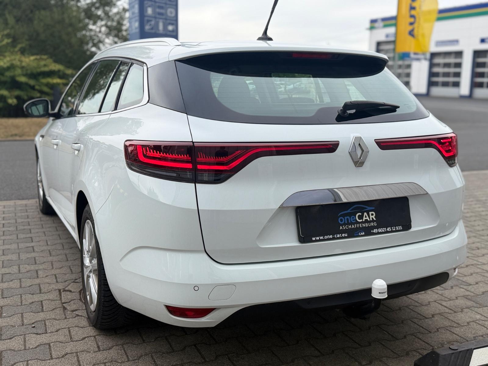 Renault Megane IV GT Automatik CarPlay Kamera AHK Spur