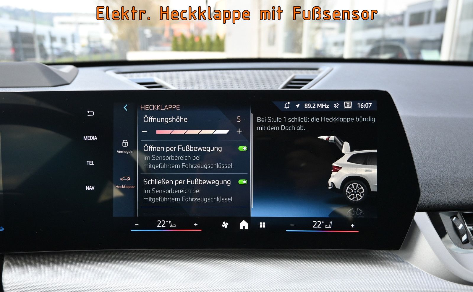 Fahrzeugabbildung BMW X1 xDrive25e Aut. °AHK°HEAD-UP°360°-KAM°MEMORY°