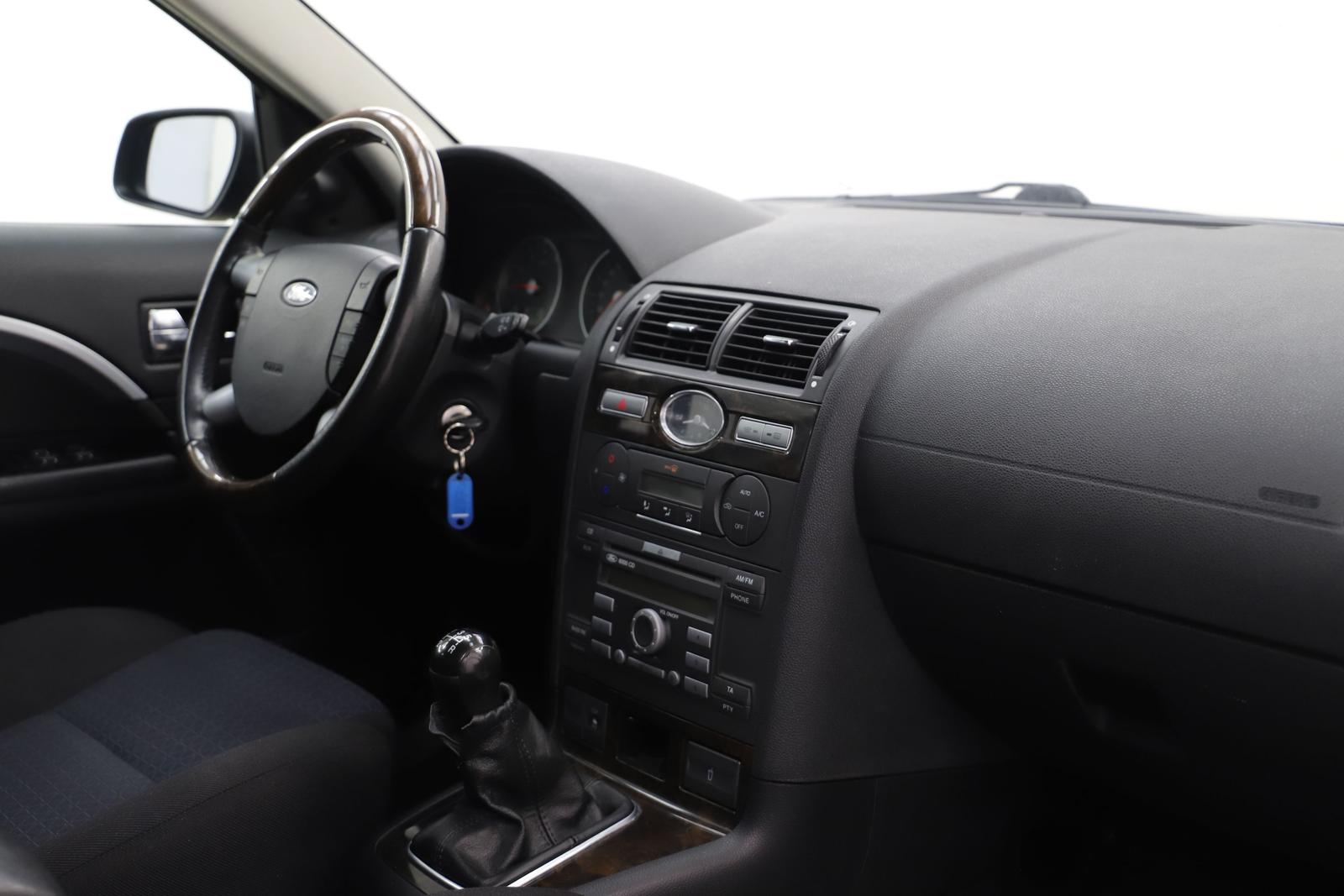 Ford Mondeo 2006 — photo 15