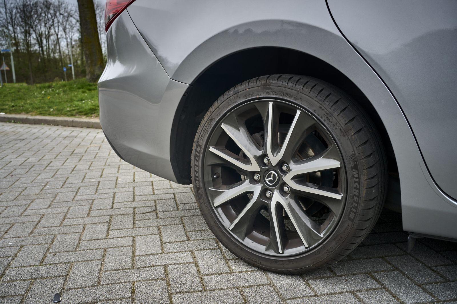 Mazda 2 2014 — photo 11