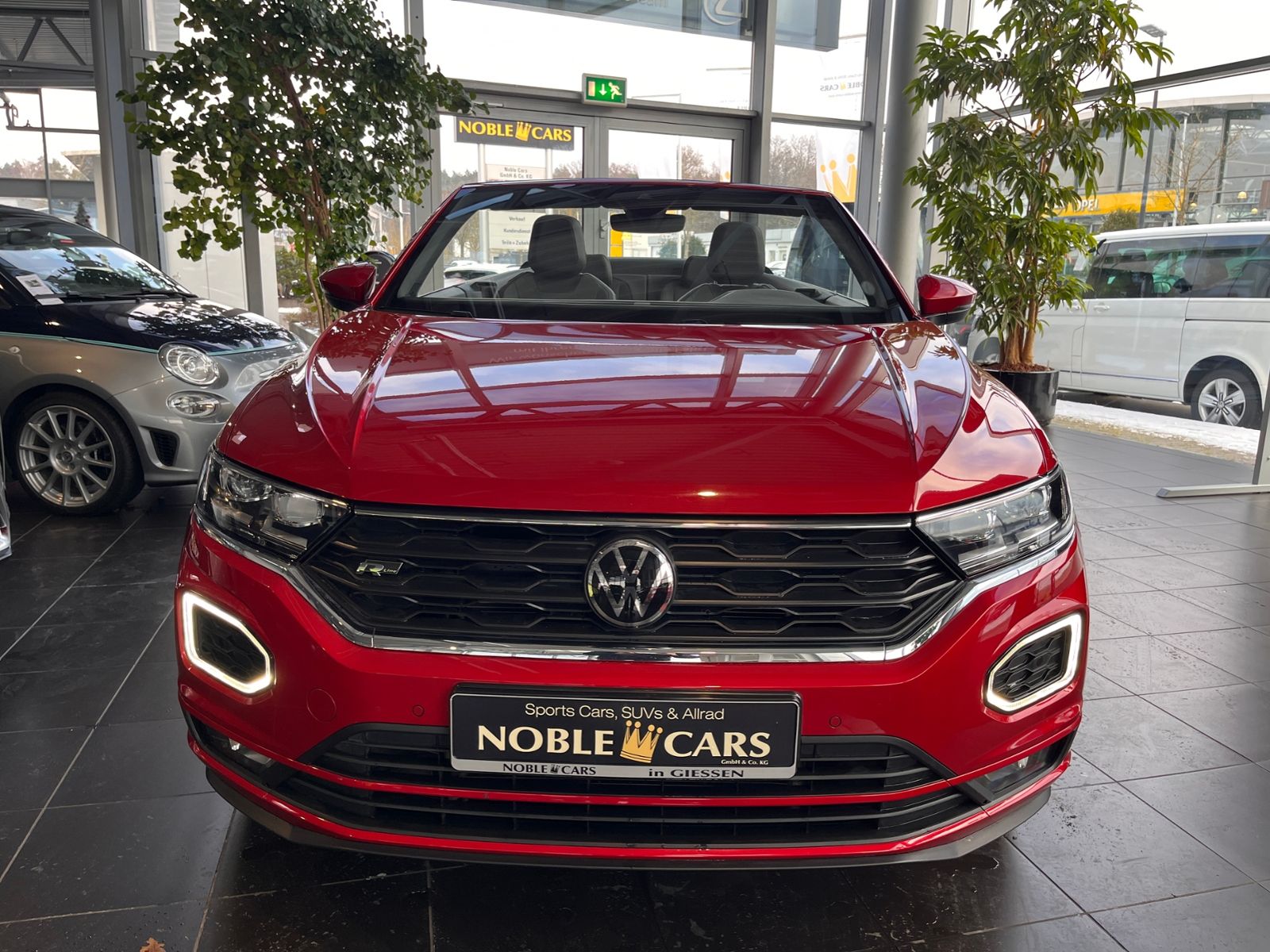 Fahrzeugabbildung Volkswagen T-Roc Cabriolet R-Line AHK LED NAV ACC RFK 19"
