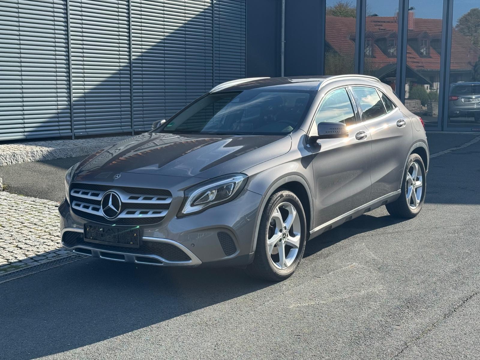 Mercedes-Benz GLA 180 Urban
