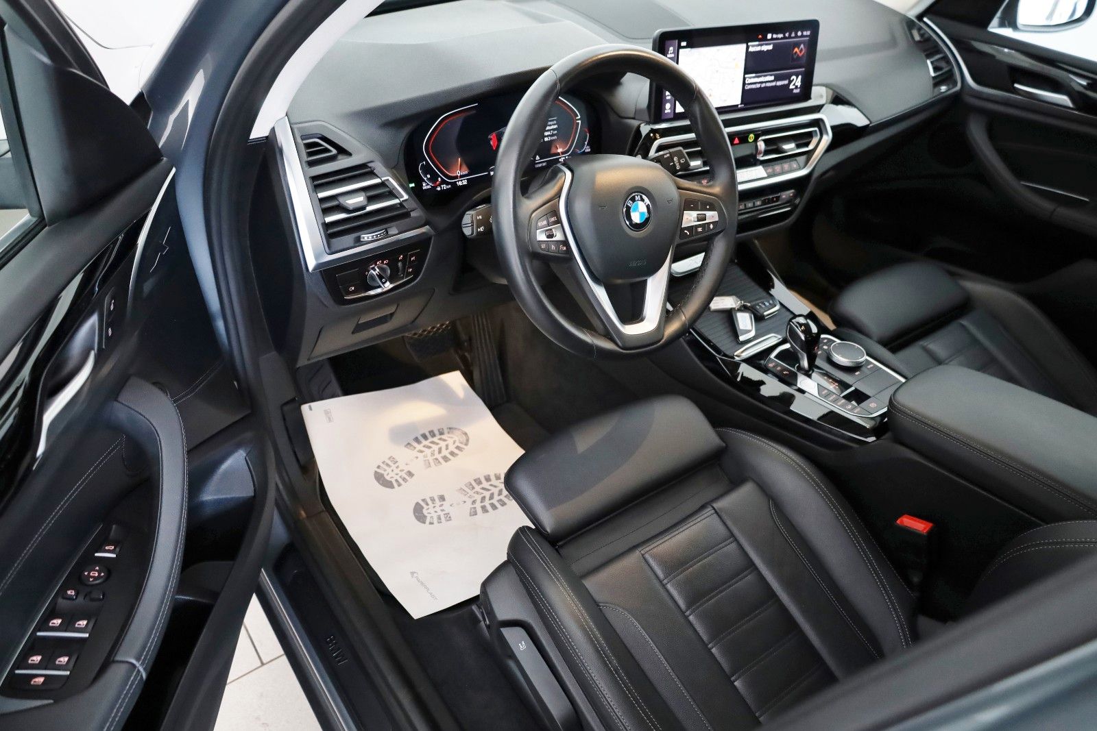 Fahrzeugabbildung BMW X3 xDrive 20 d,Leder,Navi,LED,SH,360°Kam,Keyless
