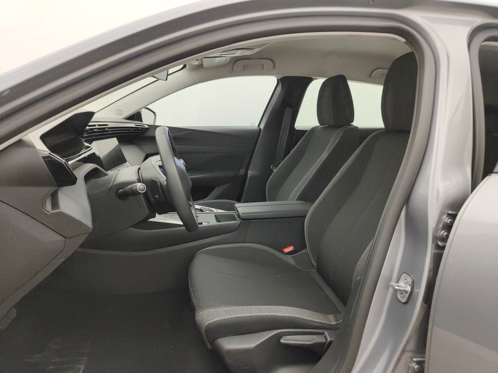 Fahrzeugabbildung Peugeot 308 SW Active Pack 1.2T NAVI/LED-MATRIX/PDC/ALU
