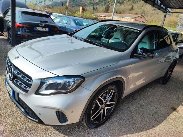 MERCEDES-BENZ Mercedes-benz GLA 200 d Automatic 4Matic Premium