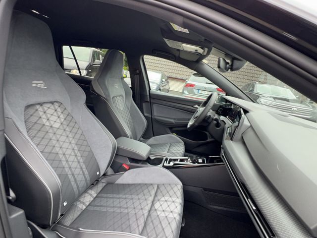 Golf VIII Variant 2.0 TDI R-Line DSG