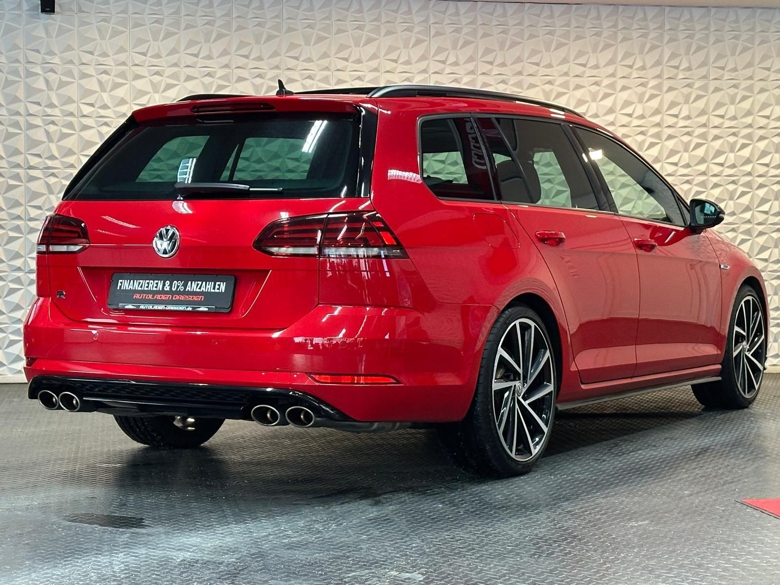 VW Golf R 2.0TSI VARIANT 4M* LED#SHZ#FH#PANO#KEYLES - Image 8