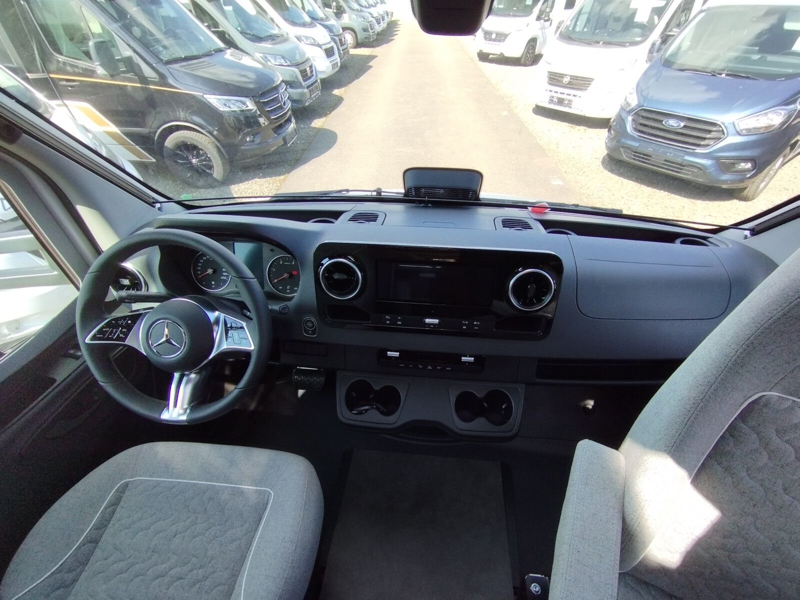 Fahrzeugabbildung Malibu T 450 RB LE comfort Dachklimaanlage geschenkt
