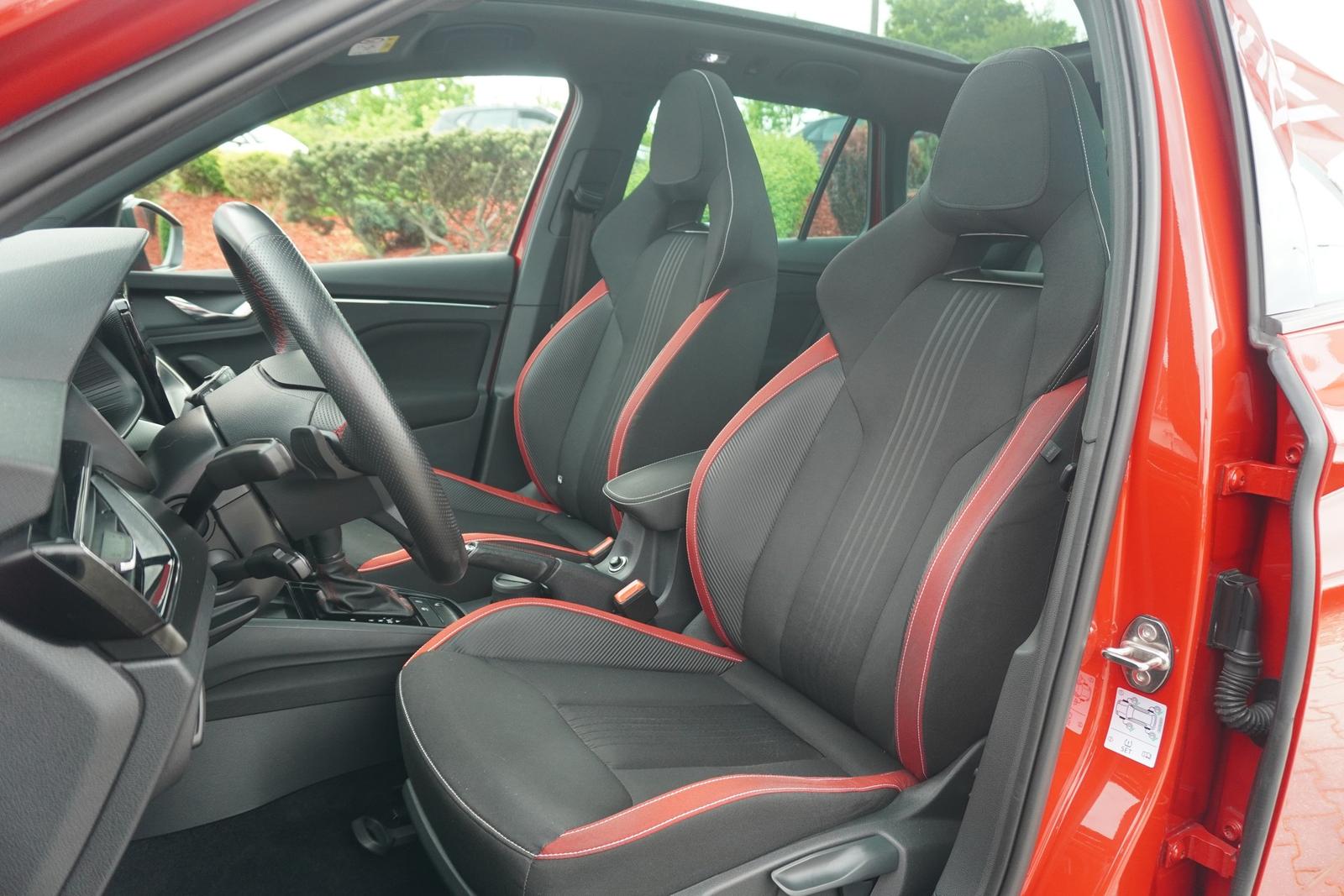 Skoda Kamiq 1.0 TSI DSG Monte Carlo LED Navi Panorama