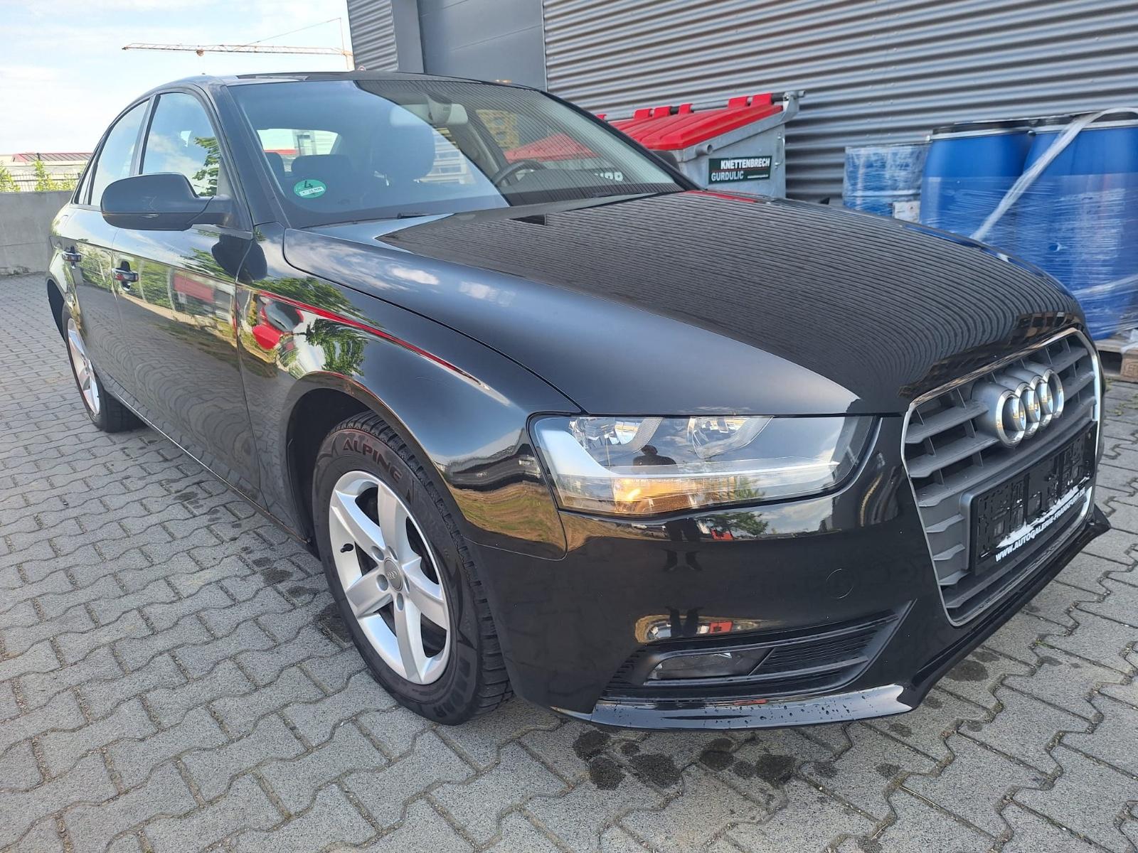 Audi A4 2.0 TDI S-TRONIC * ALU * TEMPOMAT * 119g C02