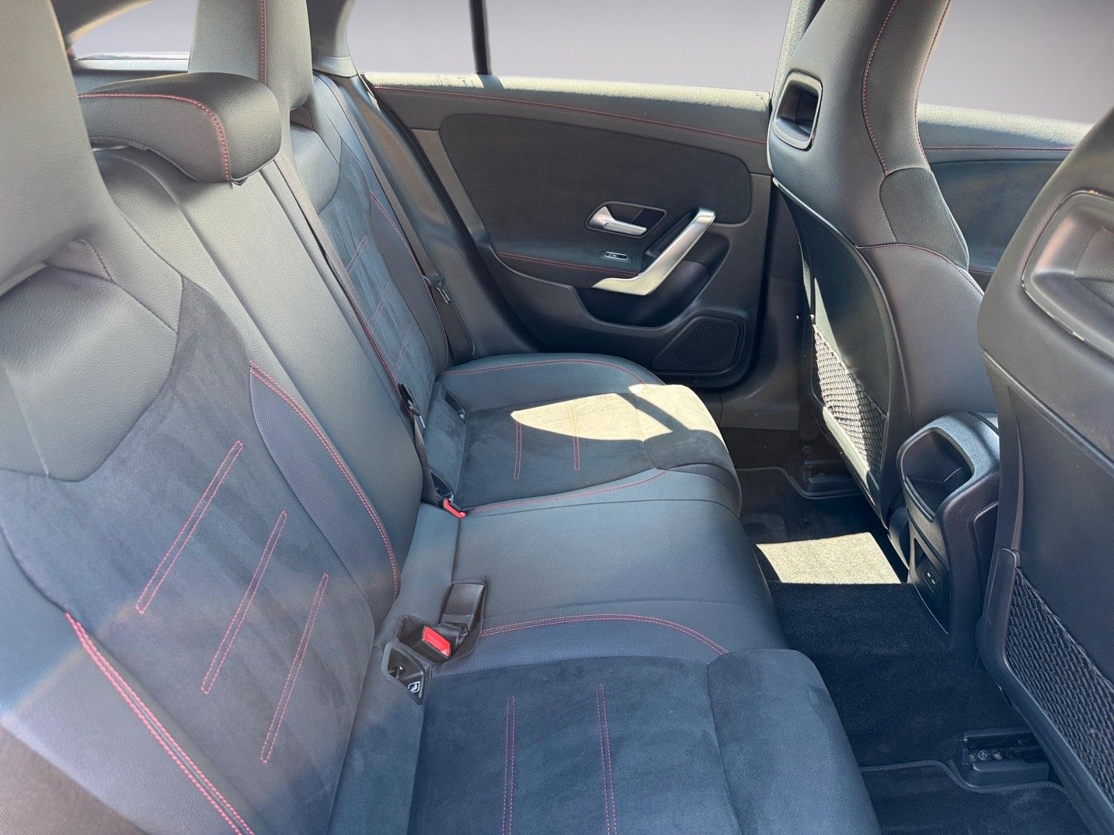 Fahrzeugabbildung Mercedes-Benz CLA250e Shooting Brake AMG Line