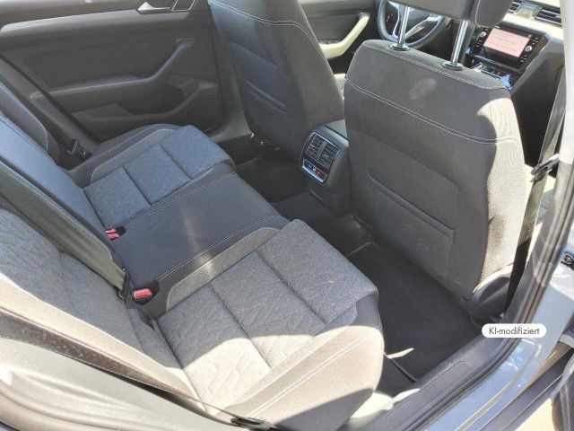 Volkswagen Passat Variant - Bild 6