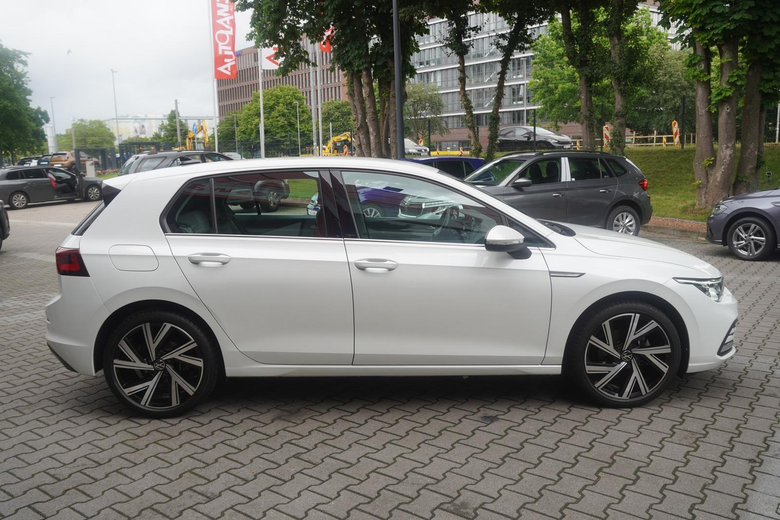 Volkswagen Golf VIII Style eTSI DSG LED Navi ACC Alcantara, миниатюра 5