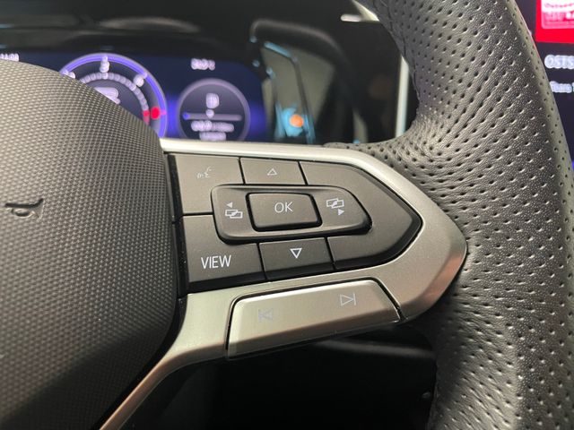 Golf VIII Variant R-Line 2.0 TDI DSG AHK LED ACC