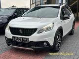 Peugeot 2008 GT Line*AUTOMATIK*NAVI*PDC*Kam*Kurvenlicht* - Peugeot 2008: Gt