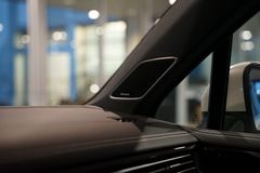 VW Touareg TDI R-Line | Leder | HuD | Luftfederung VW Touareg TDI R-Line | Leder | HuD | Luftfederung