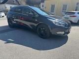 Kia Ceed SW / cee d SW 1.6 Dream Team + - schwarze Kia cee'd Sportswagon