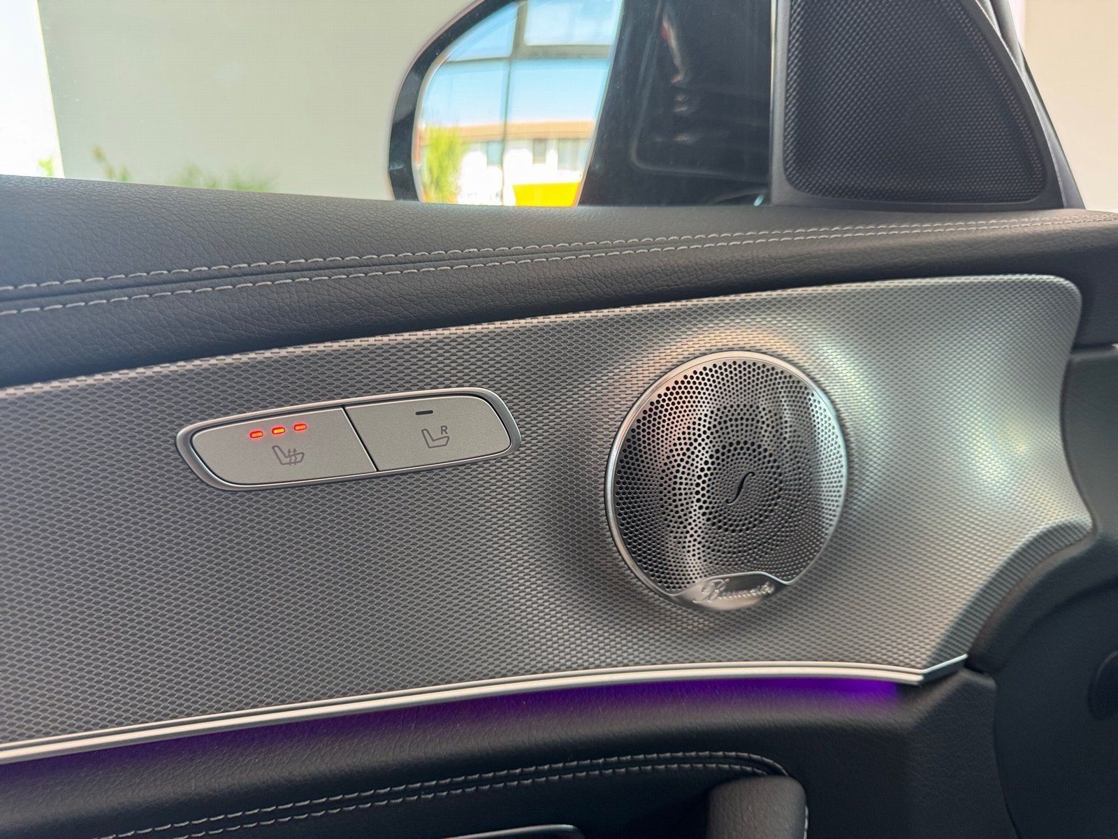 Fahrzeugabbildung Mercedes-Benz E 250 AMG Line*AHK*Burmester*S-Dach*Totwink*BEAM