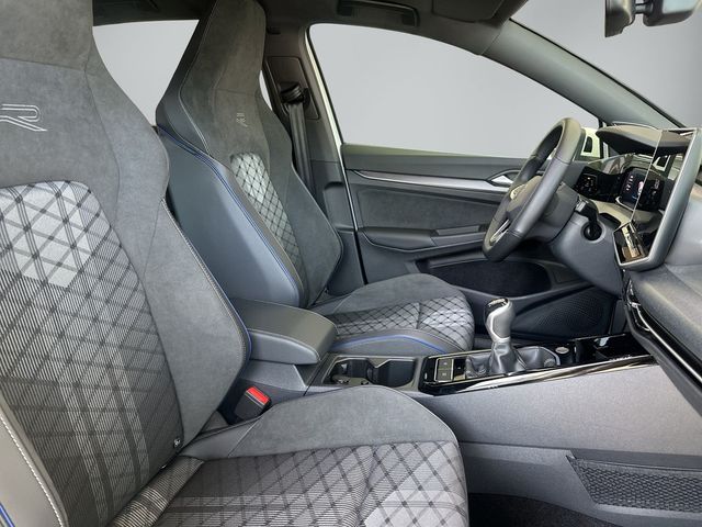 Volkswagen Golf VIII 1.5TSI R-Line HaKardon RKam Navi ACC