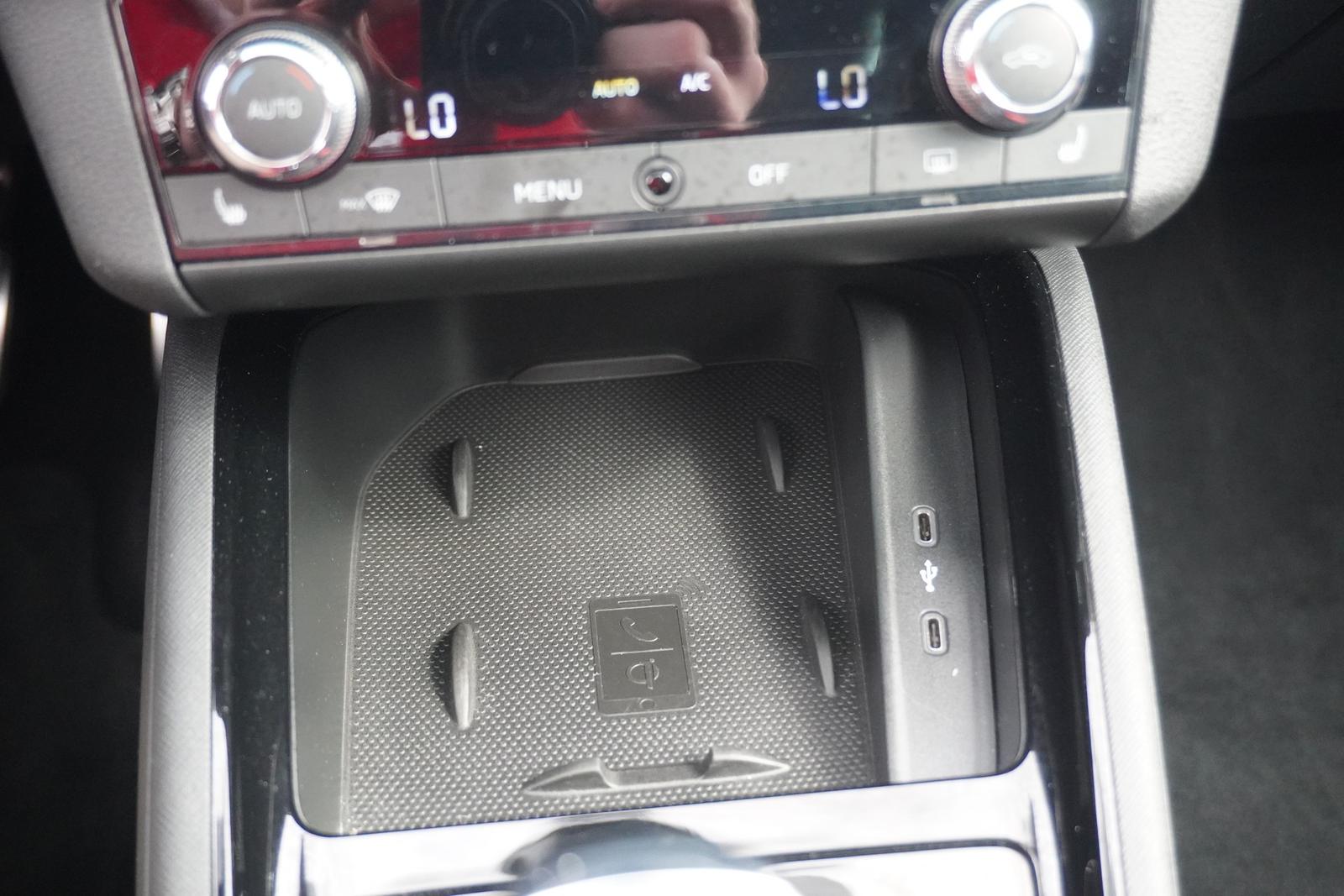 Skoda Kamiq 1.0 TSI DSG Monte Carlo LED Navi Panorama