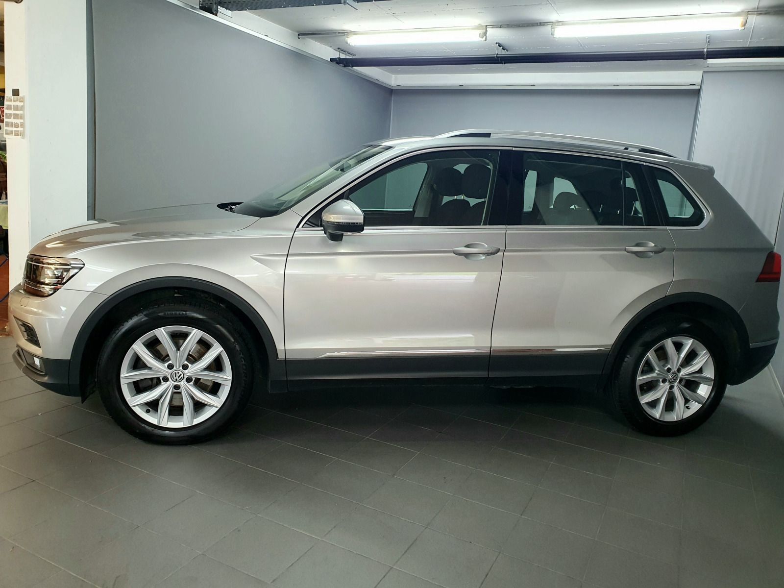 Volkswagen Tiguan 2.0TDI DSG 4mot Highline 2te Wahl AHK ACC foto 3