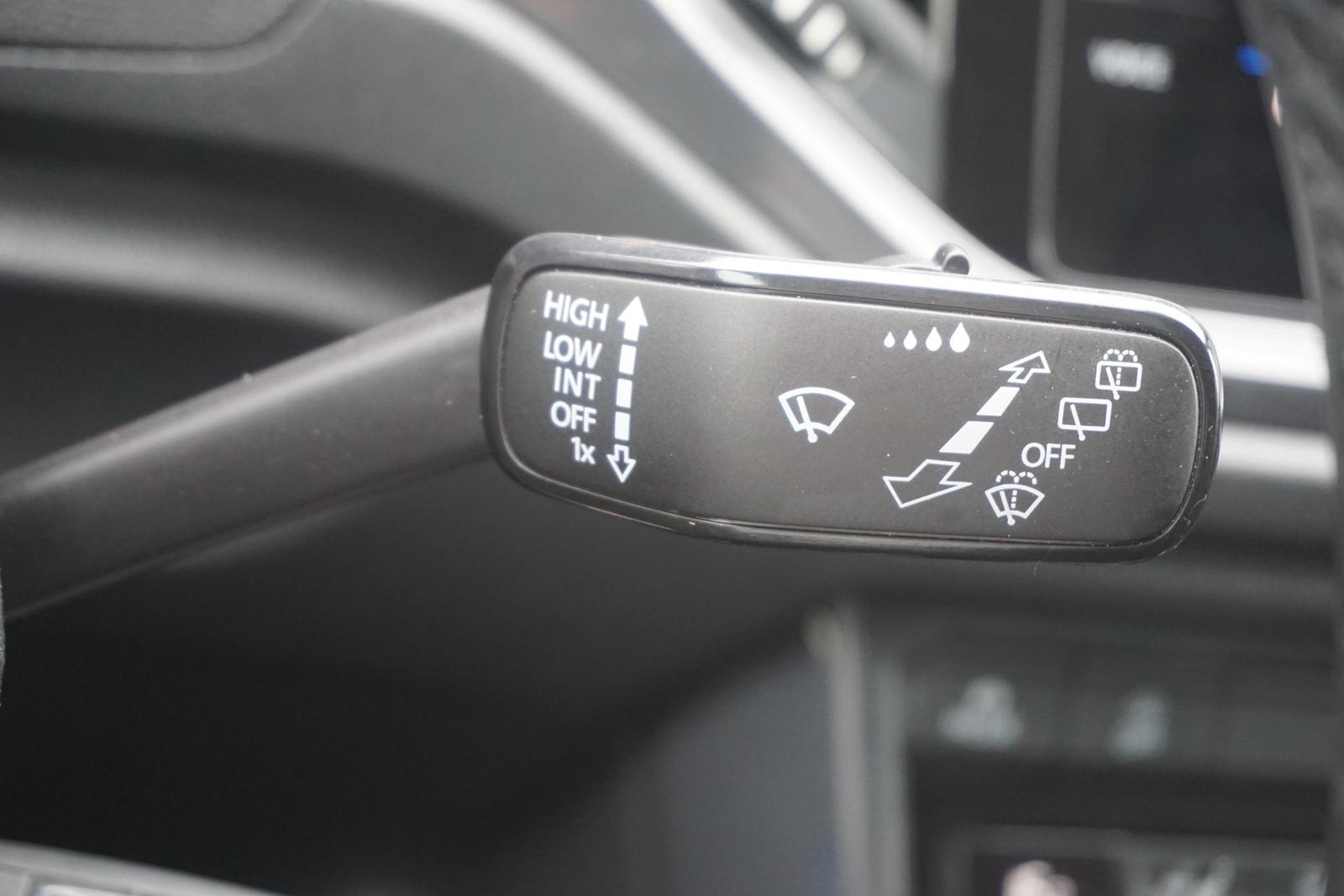 Volkswagen T-Roc 1.5 TSI R-Line DSG LED ACC Totwinkel PDC, миниатюра 23